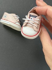 Rosa Sneakers für Paola Reina