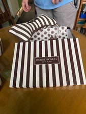 Henri Bendel Spielzeugknochen