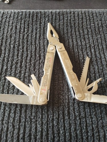 Legendäres leatherman - legendäres,