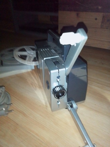 Super projektor - 8,