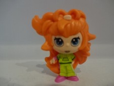 Bewegliche Sammelfigur / Puppe mit orange Haaren & grüner Latzhose - 42 mm groß