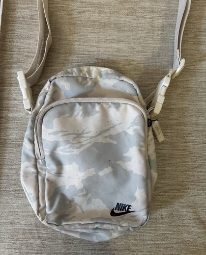 Nike umhängetasche camouflage - umhängetasche,