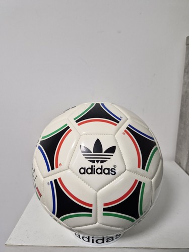 Adidas ball 1982 - adidas,