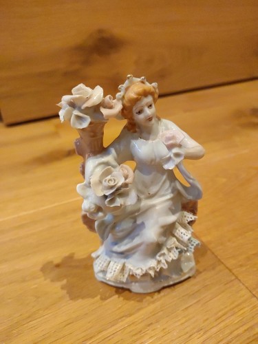 Alte figur porzellan - alte, motiv