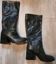 RAS Stiefel Schlangenleder grün schwarz ausgefallener Absatz Leder Gr 38 