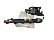 Stoßstangenhalter links