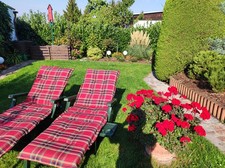 Gartenliegen  mit Auflagen