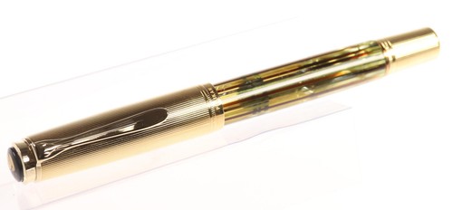 Pelikan m450 füllfederhalter - pelikan,