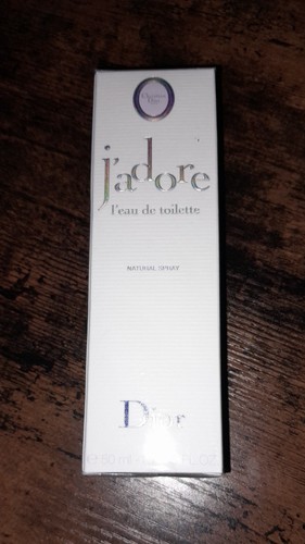 Dior adore l eau de - dior,