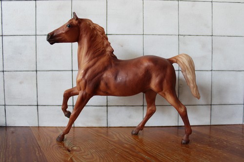 Modellpferd breyer classic - modellpferd,