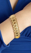 Armband besteht aus kleinen - besteht,