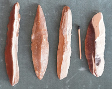 4  lange Steinzeitklingen