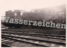 Orig.Foto Nr. 58 001? DB auf Drehscheibe vor Lokschuppen, Aufn. Habdank (6388)
