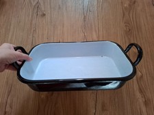 Alte Emaille-Bratreine mit