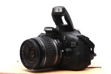 Canon EOS 600D 18 MP Full HD