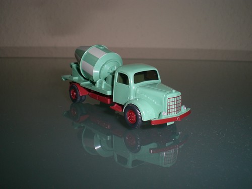 Wiking mercedes benz l - mercedes-benz,