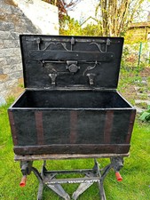 Antike Eisenkassette