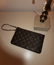 Louis Vuitton Pochette