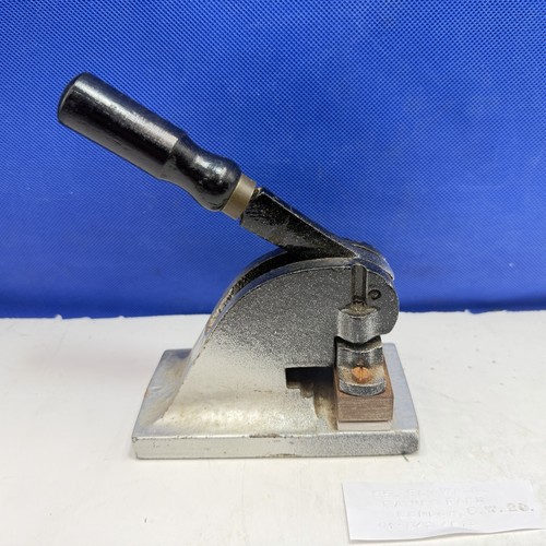 Prägepresse stempel mit - prägepresse,