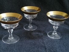 3 Sekt Champagner Schalen breiter strukturierter Goldrand Bordüre Olivenschliff