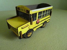 Schulbus  Pappauto Werbung | Schreibtischdeko | Stifthalter