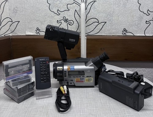 Sony ccd tr3100e - hi8, /