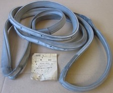 Türgummi hinten rechts