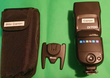Nissin Di700 Blitz für Canon