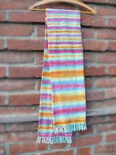 Handgewebter, weicher Schal