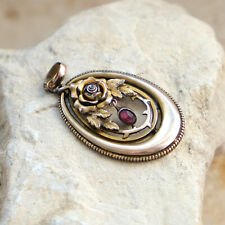 Historismus Kettenanhänger Rose Tombak mit rotem Stein