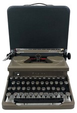 Schreibmaschine Everest Mod.90