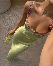 Satin Kleid grün geblümt