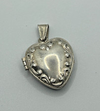 Silberanhänger Herzanhänger Medaillon Anhänger zum Öffnen 835er Silber