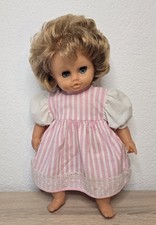 Nette Kunststoff Puppe Emil