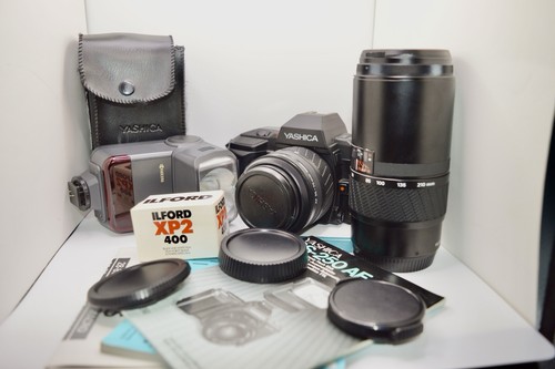 Yashica 200-AF