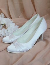 Brautschuhe Pumps weiß satin