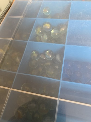 Glasmurmeln bunt gemischt
