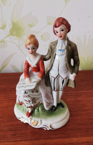 Porzellanfigur kavalier und - (kavalier,