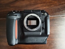 Nikon F5 35mm Spiegelreflexkamera-Gehäuse mit MF-27 Datenrückwand