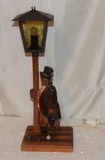 Spieluhr Schwarzwald geschnitzte Figur Black Forest  Lampe Tischlampe