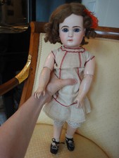 Antike Puppe französische Bebe Jules Steiner geschlossener Mund blaue Briefbeschwerer Augen um 1886