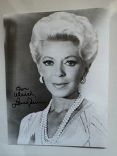 Lana Turner  - Film  - original Autogramm  - Größe  - 10,5  x  8 cm