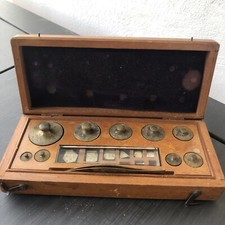 Apothekergewichte Drogerie aus Messing im Holzkasten Gewichtssatz Vintage alt