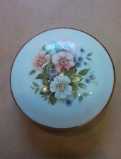 Keramik Schmuckdose Pillendose, Motiv Blumen mit Goldrand, Manufaktur Calluna