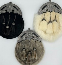 Distelmantel Kleid Sporran in