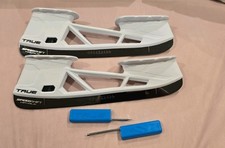 True Eishockey Holder Kufen