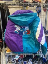 STARTER JACKE VINTAGE L CHARLOTTE HORNETS NBA BIG LOGO DEADSTOCK NEU MIT ETIKETT