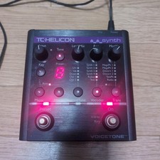 TC-Helicon VoiceTone Synth Vocal Effects Processor Pedal Vocal Synthesizer Ge...