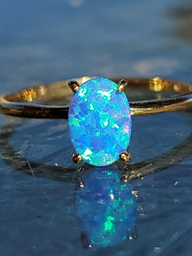 Blauer opal labcreated ovaler - blauer,