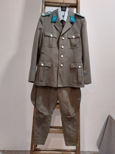 Ddr uniform obergefreiter - uniform, nva